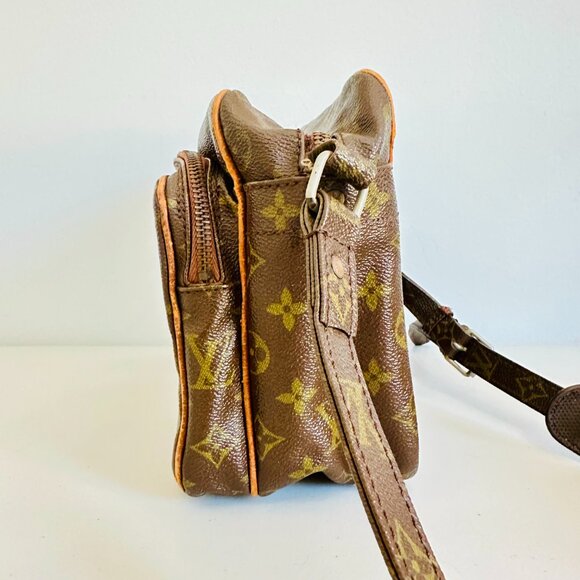 AUTHENTIC LOUIS VUITTON MONOGRAM CANVAS NILE MESSENGER BAG VINTAGE - Picture 6 of 16
